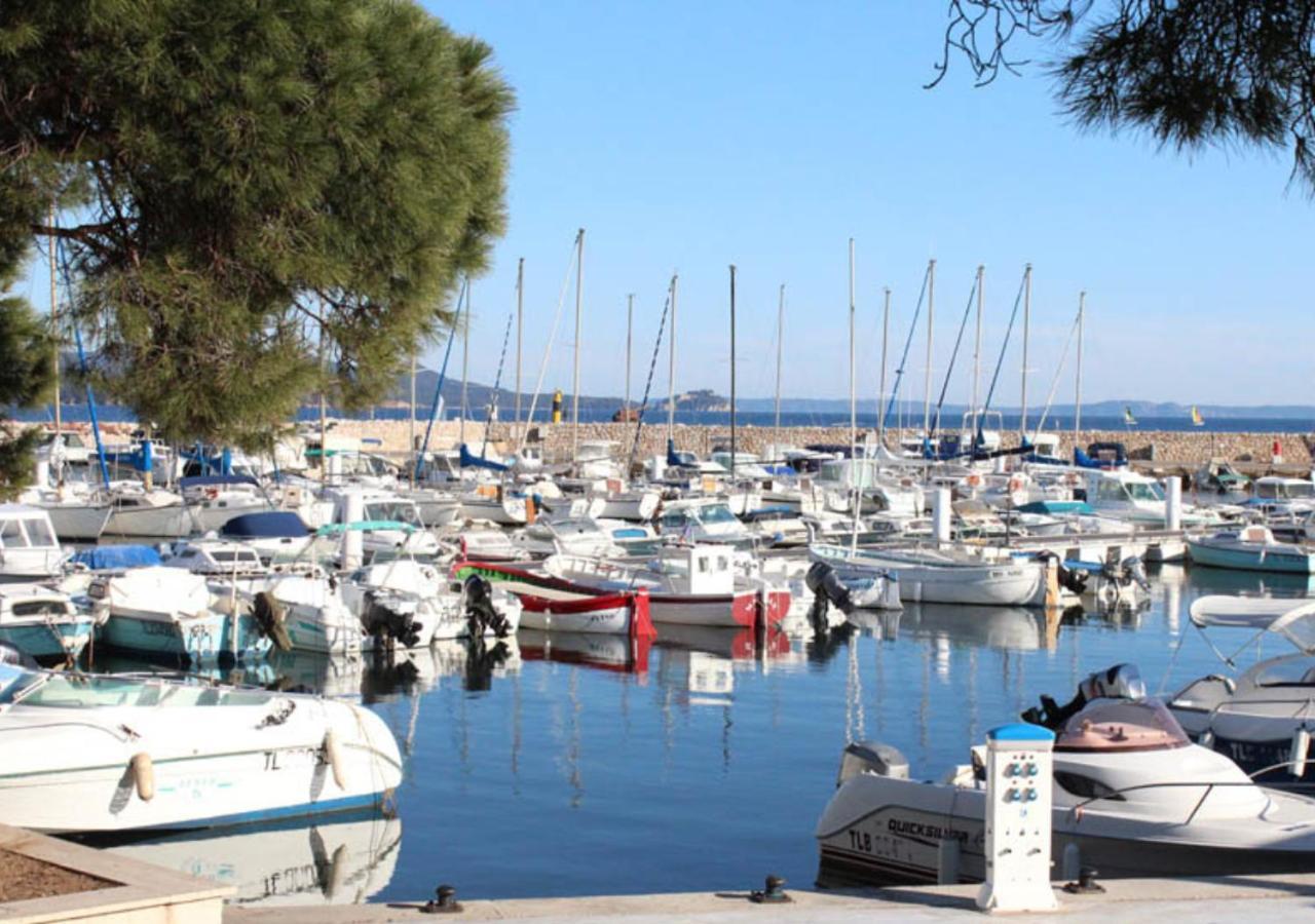 Mazet - A 300M De La Plage / Terrasse / Wifi / La Conciergerie Varoise La Londe-les-Maures Extérieur photo